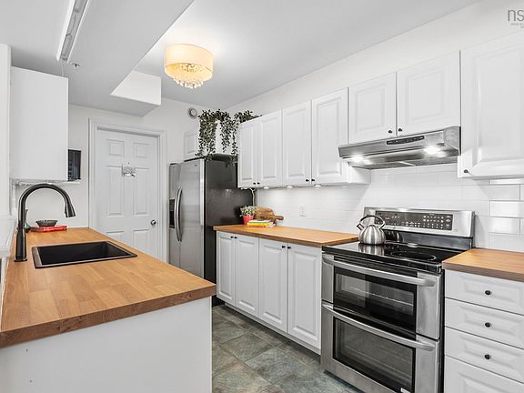 3rd image of 99 Waterfront Dr #106
