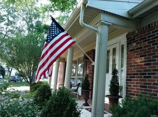 2282 Sunley Ln, Chesterfield, MO 63017