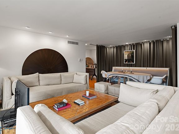 4th image of 1300 Queens Rd