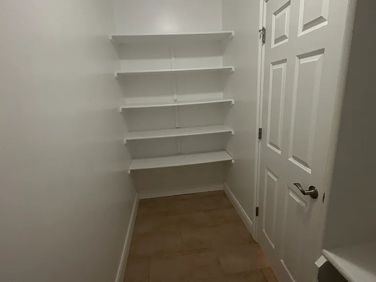 Walk in closet