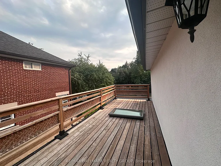205 Blackburn Ave — Photo 19