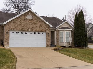 2 Spring Oaks Dr, Saint Charles, MO 63303