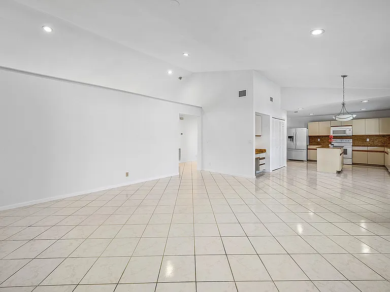 6005 Buena Vista Ct — Photo 33