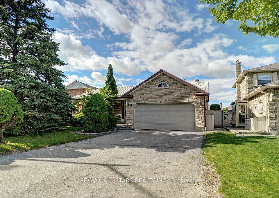 1st image of 75 Hawley Cres