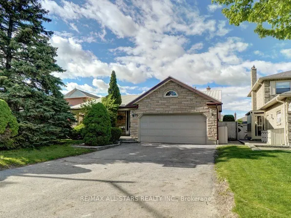 75 Hawley Cres, Whitby, ON L1N 6X6