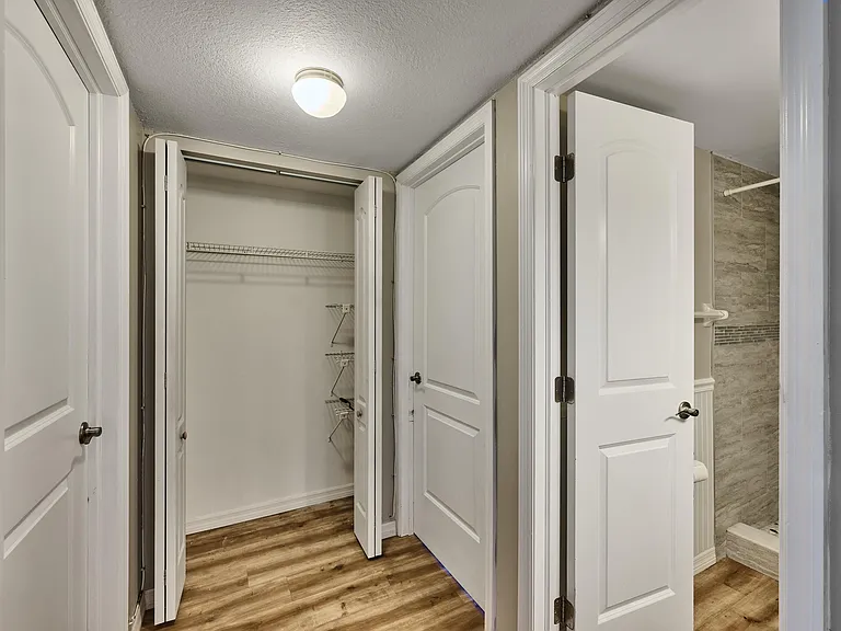 12021 W Greenway Dr — Photo 37
