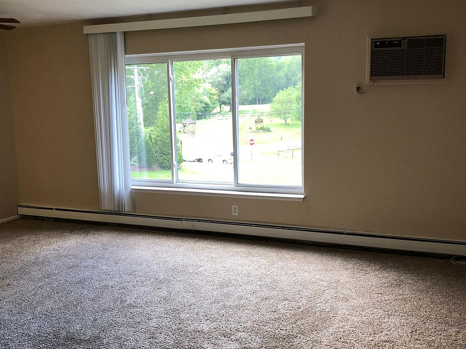 315 Solon Rd Chagrin Falls OH Zillow