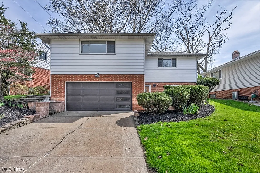 3734 Hillbrook Rd photo 1