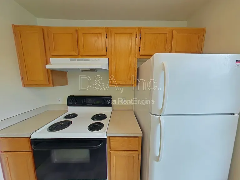 2960 NW Tyler Ave #301 — Photo 4