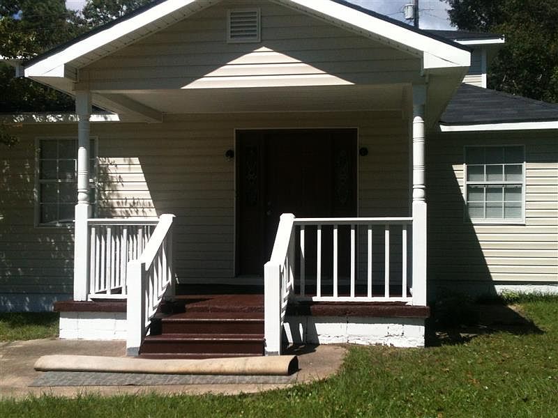 2nd image of 1404 Greenwood Ave