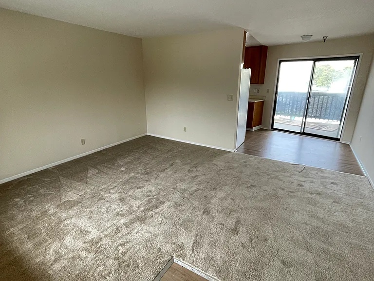 694 Roberts Rd #A — Photo 3