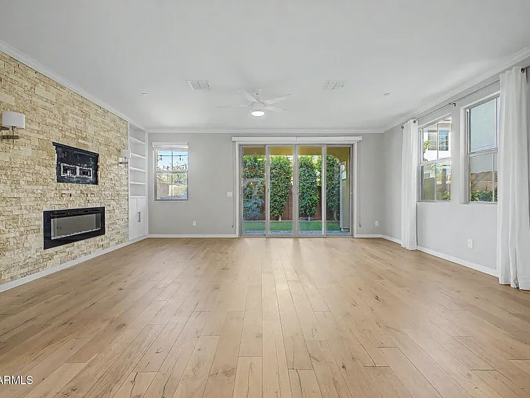 1941 S Wallrade Ln — Photo 8