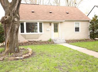 1055 Saint Paul Ave, Saint Paul, MN 55116