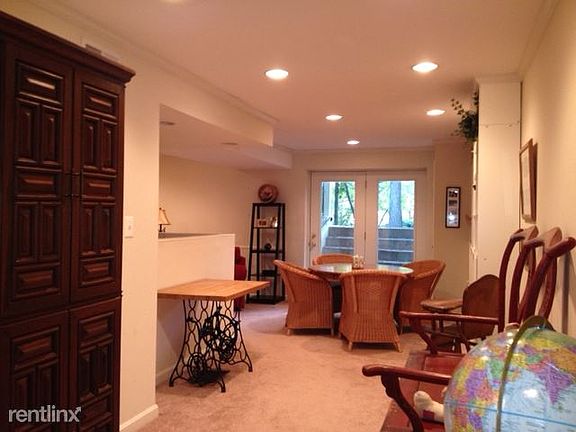 5th image of 9921 S Park Cir