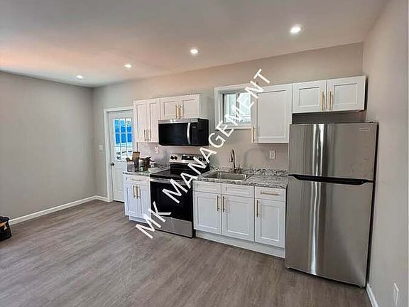 2nd image of 1429 Dartmouth St Unit 2