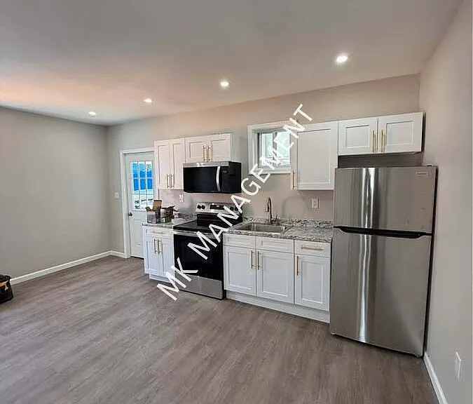 1429 Dartmouth St #2 — Photo 2
