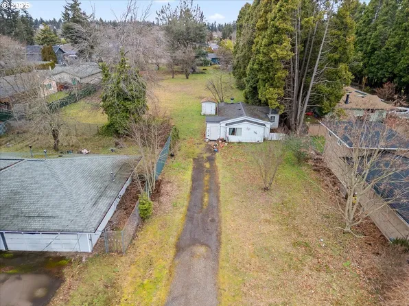 16431 SE Main St, Portland, OR 97233