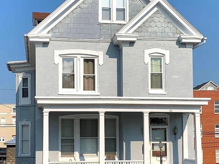 111 King St #BS — Photo 2