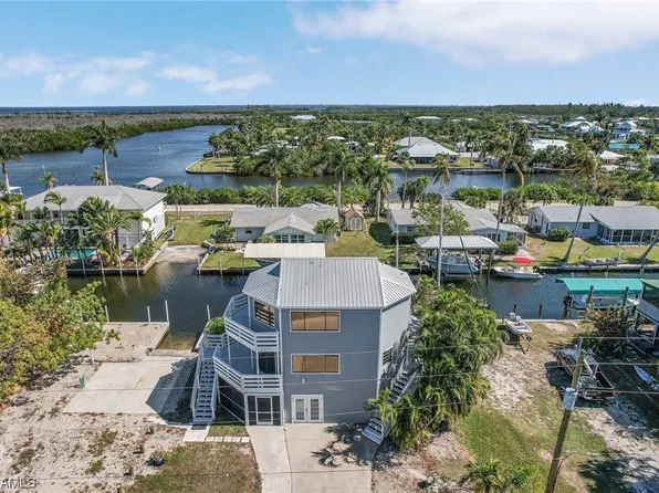 16400 Tortuga St, Bokeelia, FL 33922