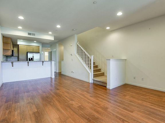 2nd image of 1319 Westbury Dr