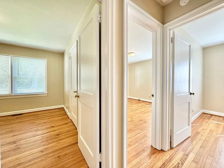 3808 Parkwood Dr — Photo 9