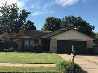 1205 W Birmingham St S, Broken Arrow, OK 74011