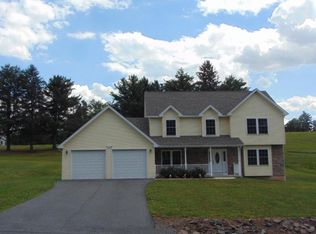 12 Country Club Rd, Ashland, PA 17921