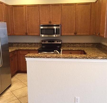 5th image of 3432 NE 15th Ave