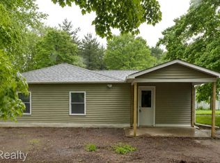 5649 Lapeer Rd, Smiths Creek, MI 48074
