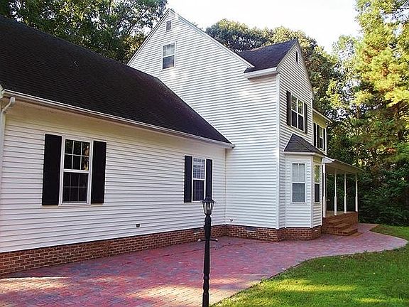 paved entrance- can park car