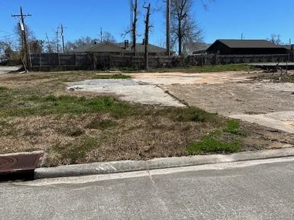 401 E Krause St, Westlake, LA 70669