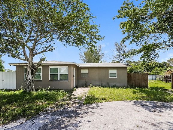 3rd image of 480 Caroline Avenue