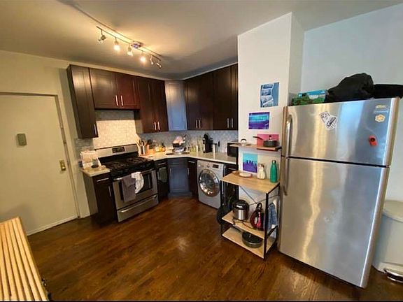 4th image of 644 Saint Marks Ave #1BB