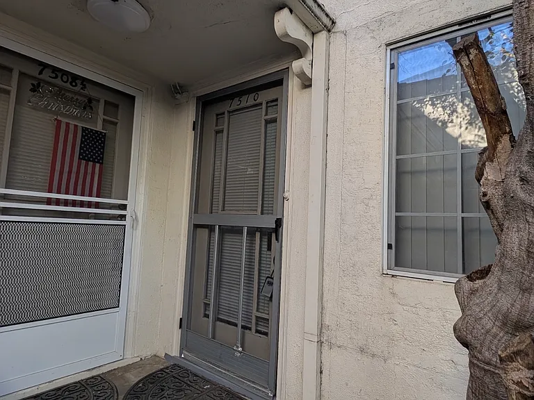 7510 Norton Ave — Photo 4