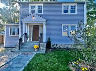 211 Cold Spring Rd, Stamford, CT 06905