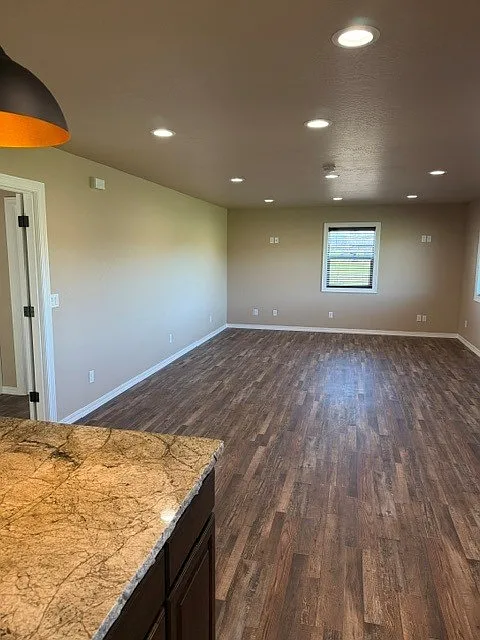 1 bed, 1000 sqft, $1,800 — Photo 4