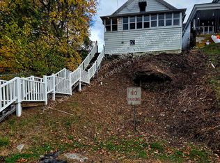 1022 Ridge St, Hanover Township, PA 18706