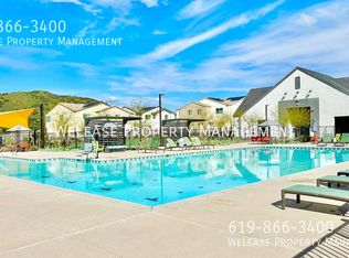 35169 Rangpur Ln, Fallbrook, CA 92028