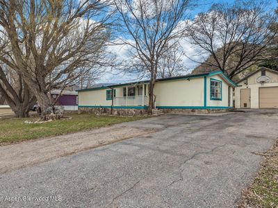 160 Apple Dr, New Castle, CO, 81647