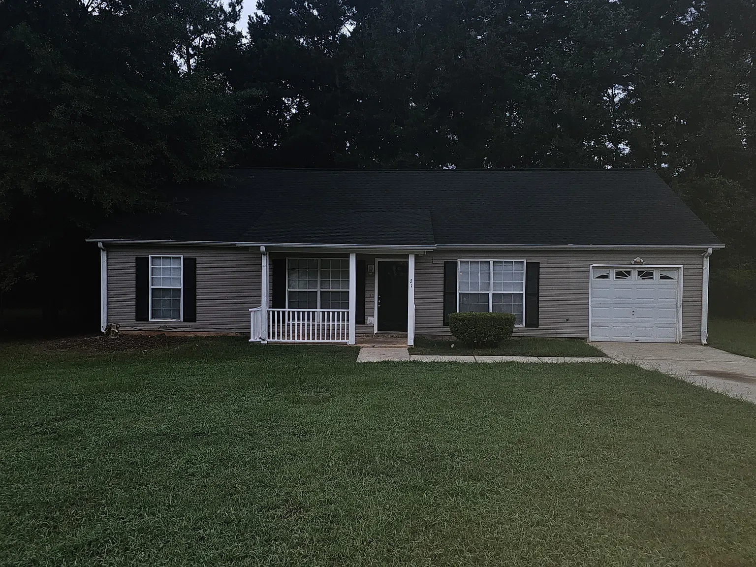 3 bed, 1500 sqft, $1,895 — Photo 1