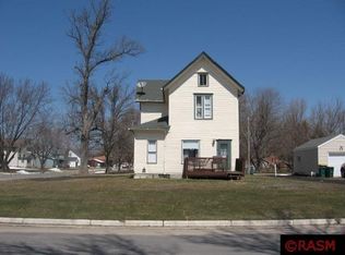 104 Troendle St SW, Mapleton, MN 56065