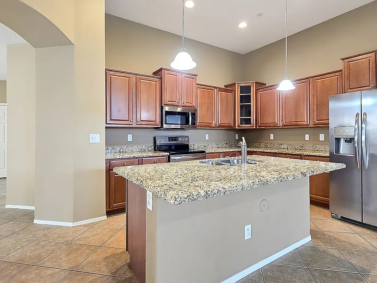 13505 W Catalina Dr — Photo 11