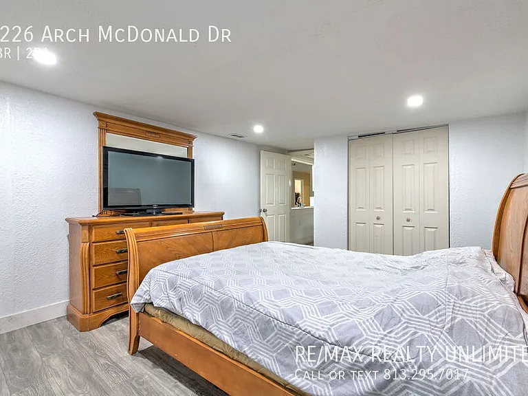 2226 Arch McDonald Dr — Photo 18