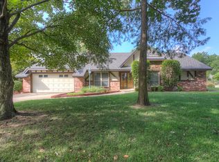 10030 S Lakewood Ave, Tulsa, OK 74137