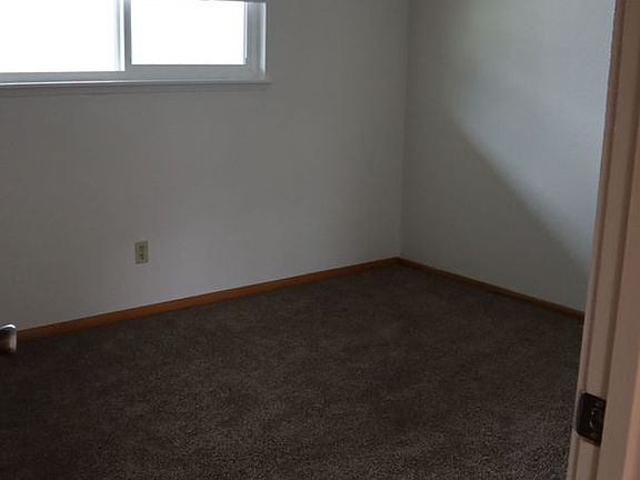5th image of 1419-1423 Meade Ave #1423-1