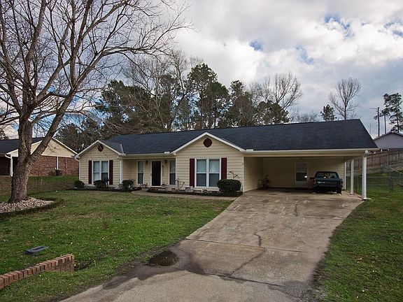 3rd image of 185 Lee Road 885