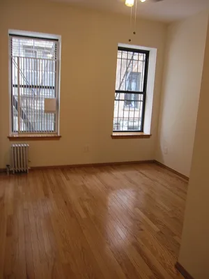 Rented by Weinstein Realty Group | media 17