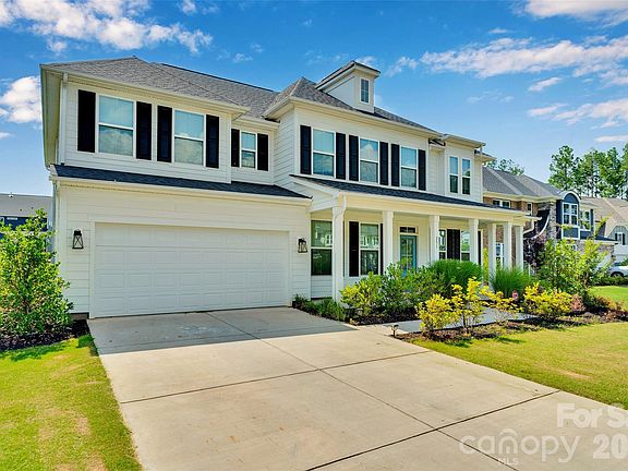 3rd image of 251 Boxelder Rd