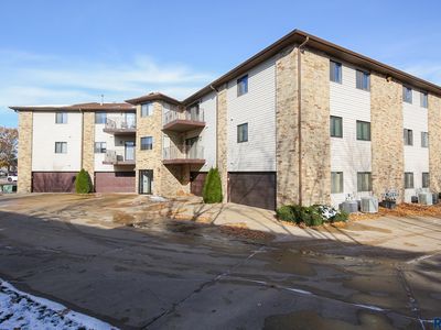 4605 W Custer Ln APT 305, Sioux Falls, SD, 57106