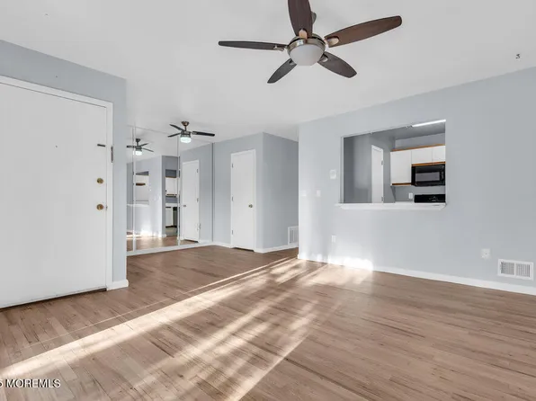 3403 Bridge Avenue #13, Point Pleasant, NJ 08742